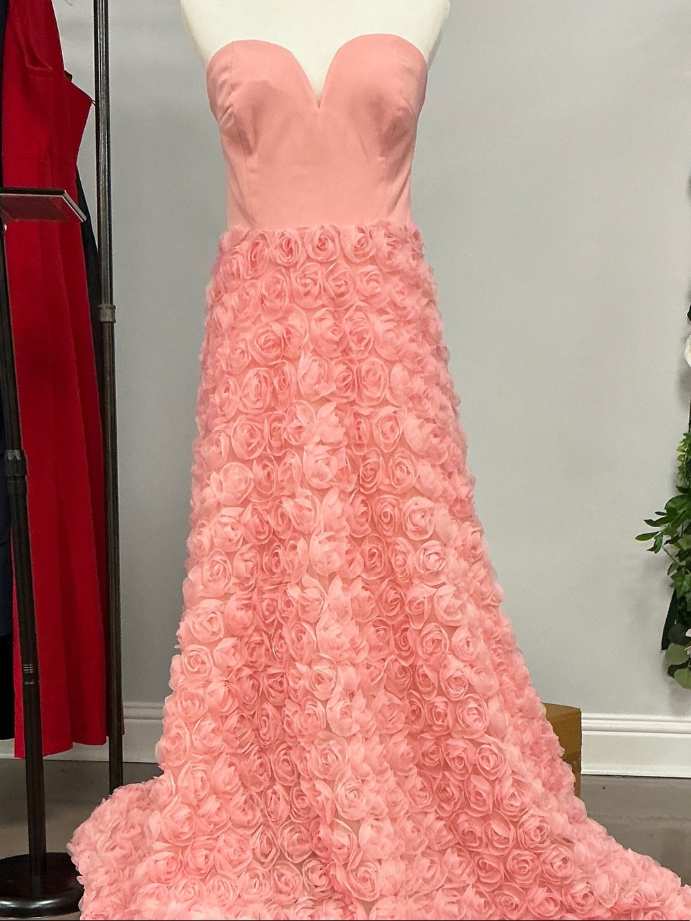 Milly Strapless Sweetheart Rose-Appliqué Gown in Blush Pink
